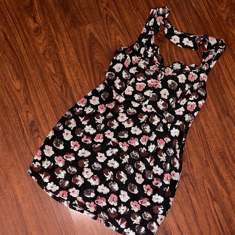 Kimchi Blue 100% silk Floral Patterned Dress size 12
